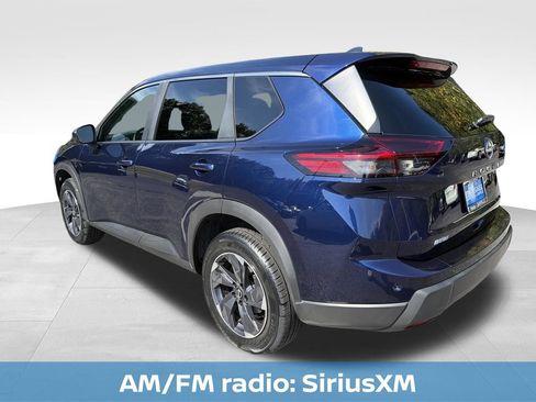Used 2025 Nissan Rogue SV FWD image 4