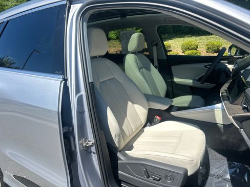 Certified 2025 Audi Q5 Premium Plus w/ Premium Plus AWD/4WD image 28