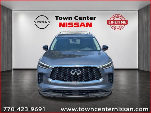 Used 2023 INFINITI QX60 Sensory w/ Vision Package AWD/4WD image 2