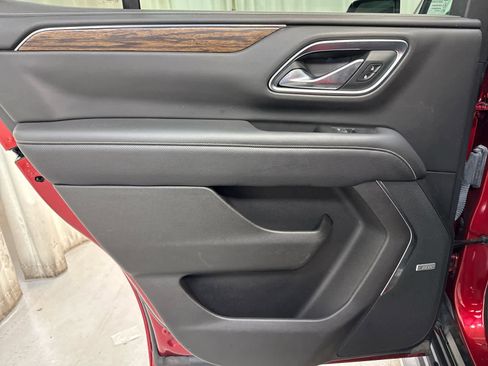 Used 2021 Chevrolet Tahoe Premier image 32