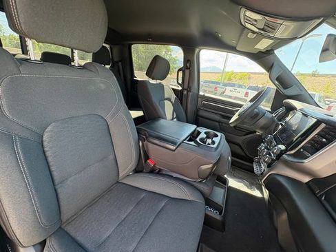 Used 2025 RAM 1500 Big Horn AWD/4WD image 24