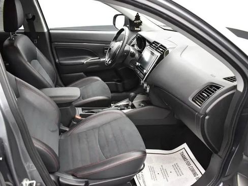 Used 2024 Mitsubishi Outlander Sport SE AWD/4WD image 16