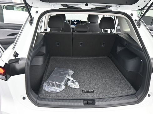 New 2026 Volkswagen Tiguan S image 40