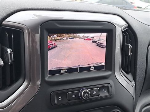 Used 2022 Chevrolet Silverado 1500 Custom image 27