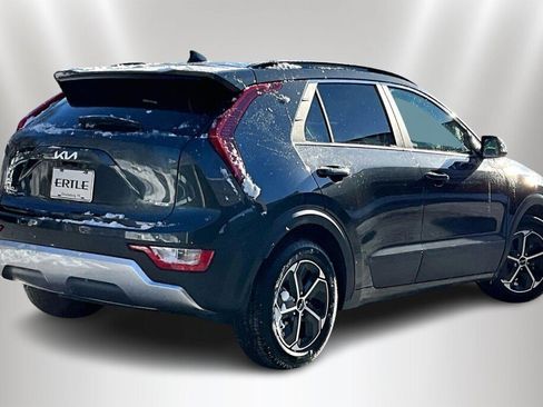 Used 2023 Kia Niro EX image 5