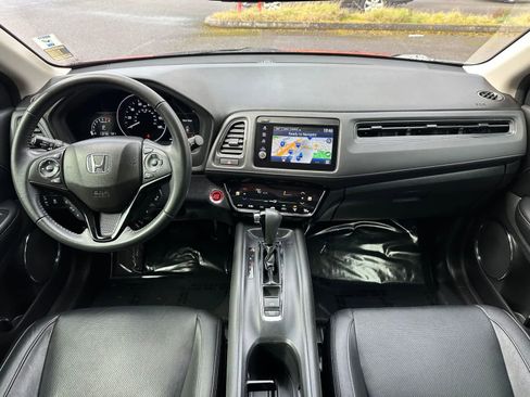 Used 2020 Honda HR-V Touring image 9