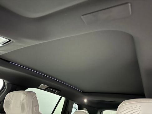 New 2026 Cadillac Vistiq Sport w/ LPO, Floor Liner Package image 12