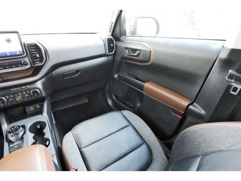 Used 2022 Ford Bronco Sport Outer Banks w/ Tech Package AWD/4WD image 9
