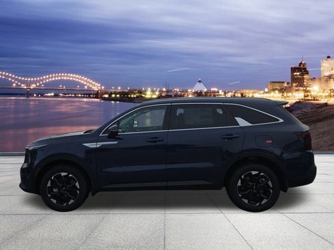 New 2026 Kia Sorento S FWD image 2