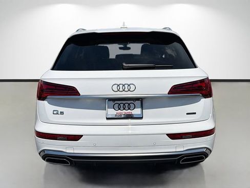 Used 2023 Audi Q5 2.0T Premium w/ Convenience Package AWD/4WD image 4
