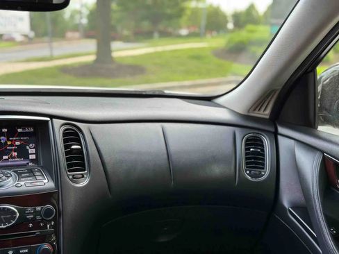 Used 2012 INFINITI EX35 Journey w/ Premium Pkg image 20