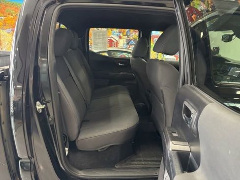 Used 2019 Toyota Tacoma TRD Off-Road w/ Technology Package image 38
