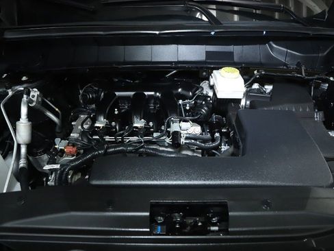 Used 2025 Nissan Pathfinder SL AWD/4WD image 37