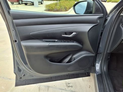 Used 2025 Hyundai Tucson SEL AWD/4WD image 14