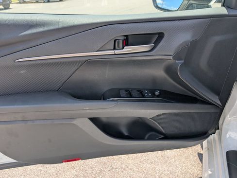 Used 2026 Toyota Camry SE w/ Convenience Package FWD image 11