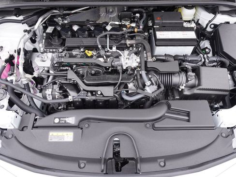 Certified 2026 Toyota Corolla SE FWD image 21