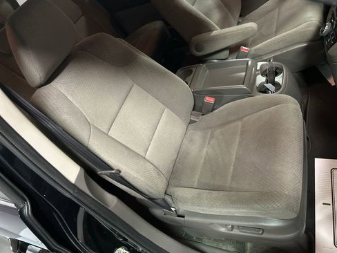 Used 2016 Honda Odyssey SE image 25