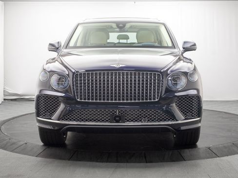New 2025 Bentley Bentayga AWD/4WD image 8