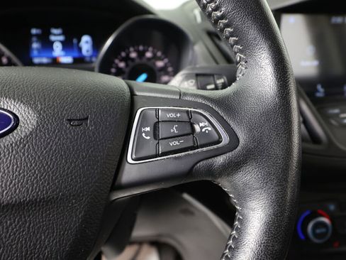 Used 2019 Ford Escape SE image 33