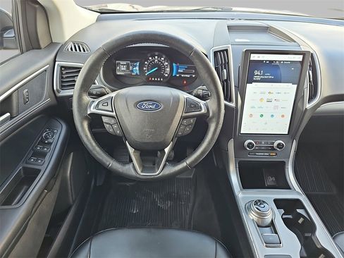 Used 2022 Ford Edge SEL w/ Convenience Package image 16