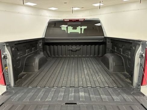 Certified 2026 Chevrolet Silverado 1500 High Country AWD/4WD image 17
