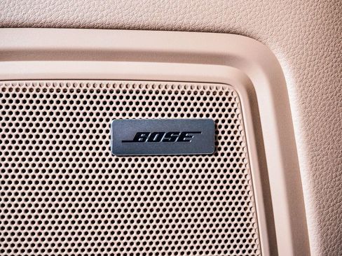 Certified 2025 Porsche Macan image 27