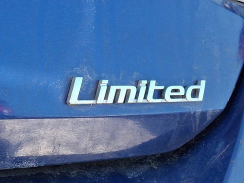 Used 2021 Hyundai Elantra Limited image 10