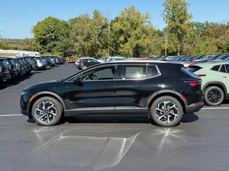 New 2026 Chevrolet Equinox EV LT video 2