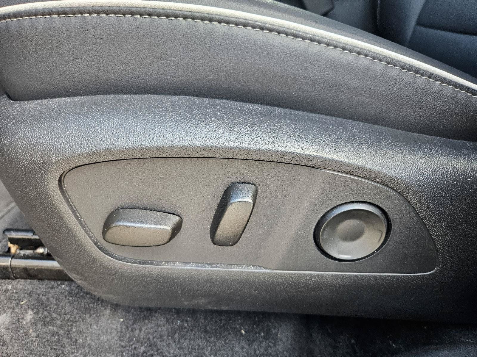 Used 2026 Buick Enclave Preferred AWD/4WD image 9