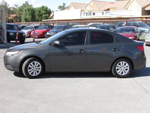 Used 2013 Kia Forte EX FWD image 9