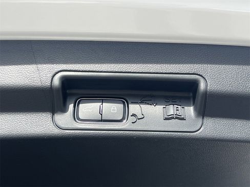 New 2026 Ford Explorer Platinum image 25