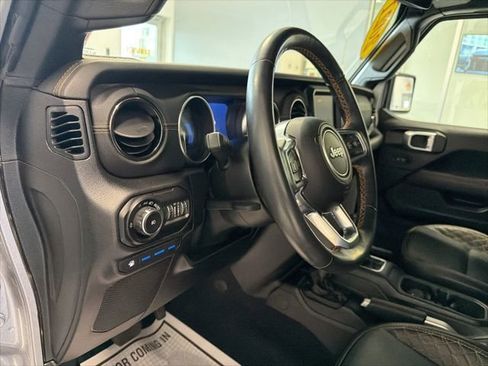 Used 2021 Jeep Wrangler Unlimited Sahara AWD/4WD image 20