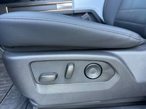 Used 2024 GMC Hummer EV 2X AWD/4WD image 13