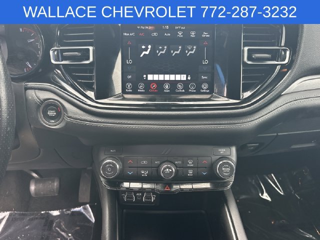 Used 2022 Dodge Durango SXT w/ Blacktop Package AWD/4WD image 16