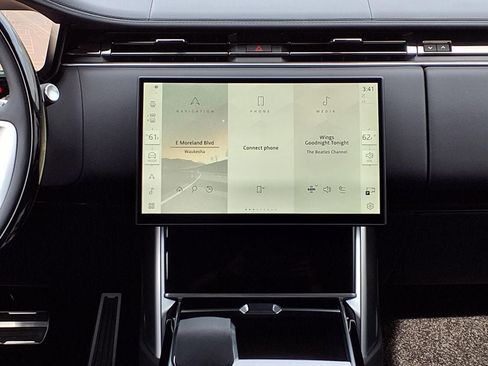 New 2026 Land Rover Range Rover Long Wheelbase SE AWD/4WD image 16