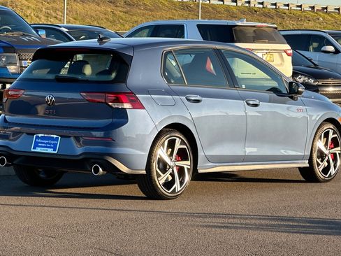 New 2026 Volkswagen GTI SE image 3