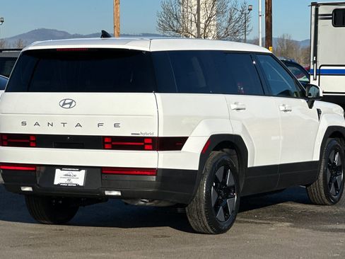 New 2026 Hyundai Santa Fe SE image 4