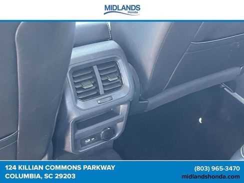 Used 2024 Volkswagen Tiguan SE FWD image 10