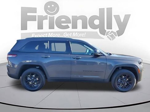 New 2026 Jeep Grand Cherokee Altitude AWD/4WD image 6