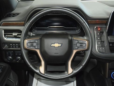 Used 2024 Chevrolet Tahoe High Country AWD/4WD image 35