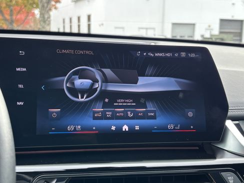 Used 2025 BMW X1 xDrive28i w/ Convenience Package image 29