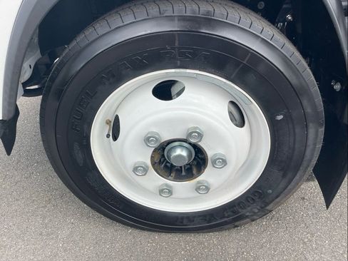 Used 2024 Chevrolet Low Cab Forward image 24