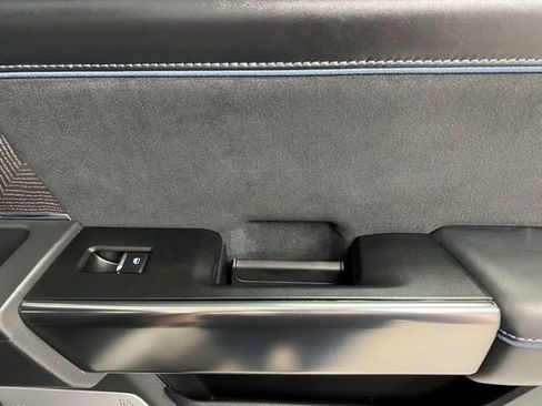 Used 2025 Ford F350 Platinum w/ Tremor Off-Road Package image 50