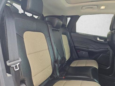 Certified 2022 Ford Escape Titanium w/ Titanium Premium Package FWD image 27