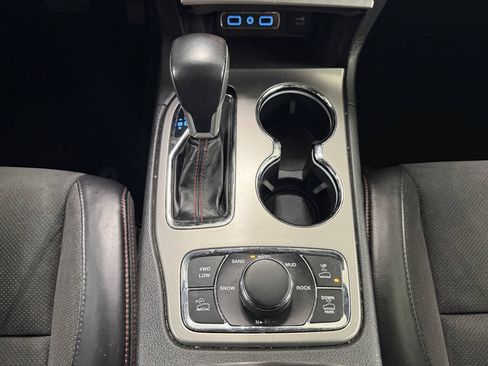 Used 2021 Jeep Grand Cherokee Trailhawk w/ Premium Lighting Group AWD/4WD image 20