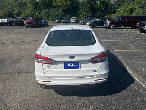 Used 2020 Ford Fusion SE AWD/4WD image 9