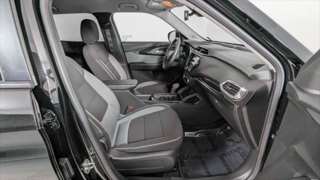 Used 2023 Chevrolet TrailBlazer LT w/ Convenience Package AWD/4WD image 23