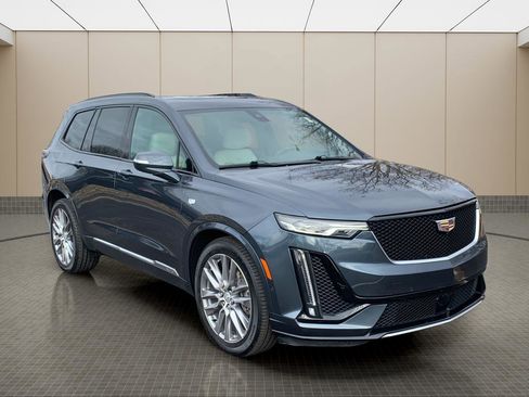 Used 2021 Cadillac XT6 Sport image 7