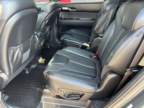 Used 2023 Hyundai Palisade Calligraphy w/ Cargo Package AWD/4WD image 12