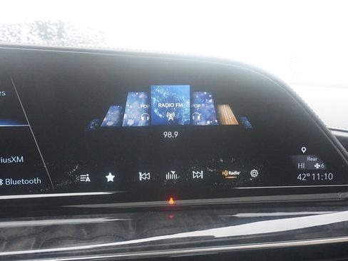 Used 2021 Cadillac Escalade ESV Premium Luxury image 51